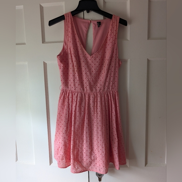 HeartSoul Dresses & Skirts - Eyelet Dress Like New Pink Fit & Flare V-neck Keyhole Back By HeartSoul Medium